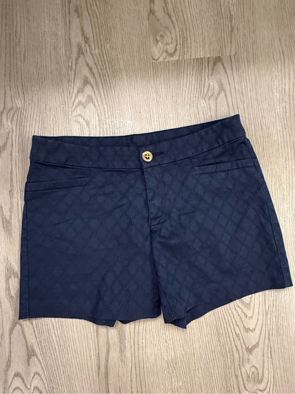 Lilly Pulitzer Navy Quilted-Texture Bermuda Shorts Size 2